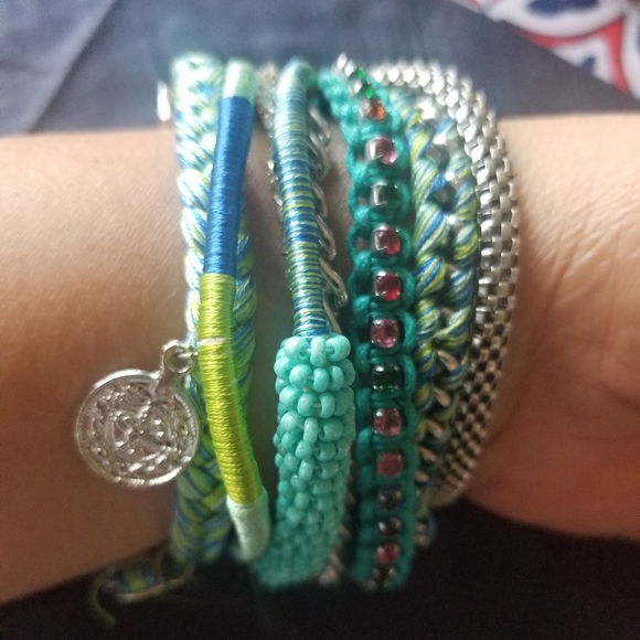 Bracelet - Picture 3 of 6